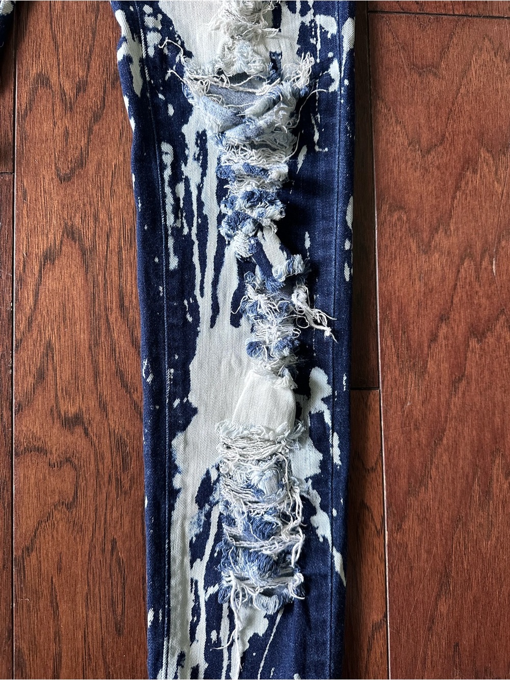 Aphrodite Distressed Paint-Splatter Skinny Jeans high rise unique - Picture 7 of 9